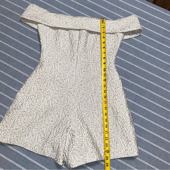 Jonathan‎ Simkhai Floral Off Shoulder Romper Size 6 - Picture 3 of 9